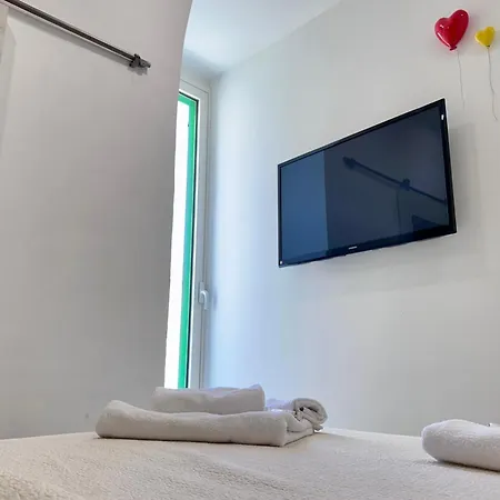 Eden Suite - Central Apartment With Balcony - Molfetta Exterior foto